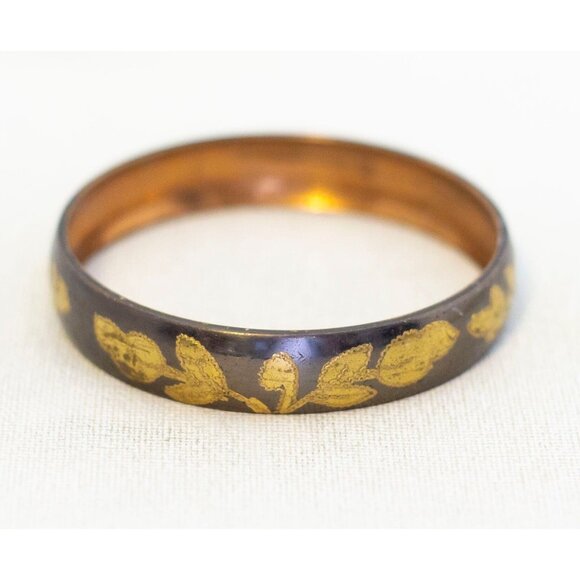 8 inch, Vintage Intricate Floral Artsy Gold Tone Bangle by India - E1 - Picture 1 of 4